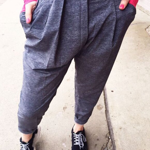 Lululemon & go Keepsake Grey STudio Jogger Pant - Size 8 - Picture 15 of 17